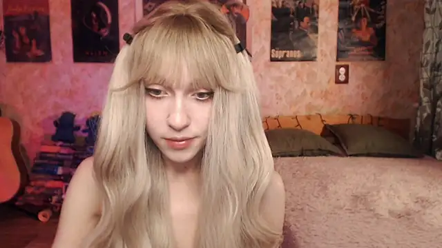 Friendly Ellie online show from March 19, 2025, 11:14 pm