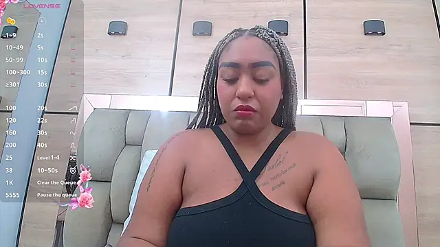 Snapshot of arianna_pearl chatting on February 19, 2025, 12:22 pm arianna pearl online show from February 19, 2025, 12:22 pm