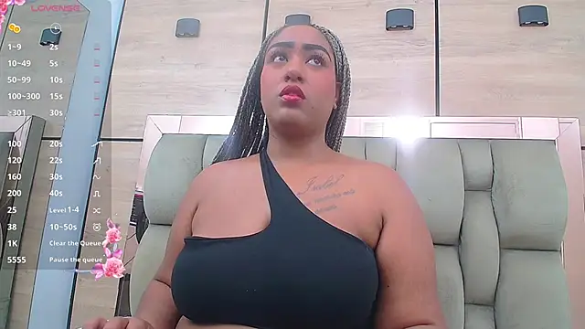 Snapshot of arianna_pearl chatting on February 21, 2025, 12:38 pm arianna pearl online show from February 21, 2025, 12:38 pm