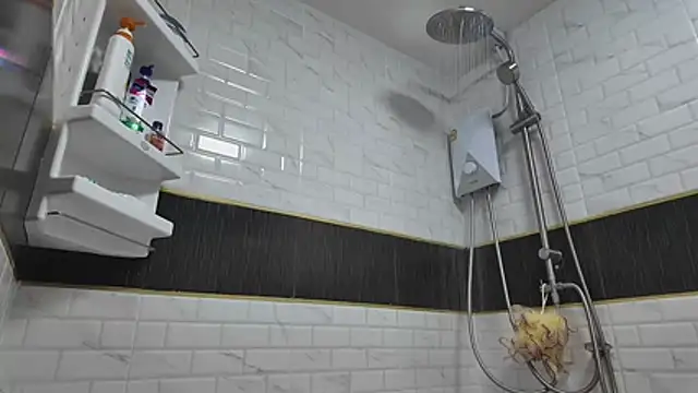 Snapshot of lukegunn chatting on October 25, 2025, 10:10 pm lukegunn online show from October 25, 2025, 10:10 pm