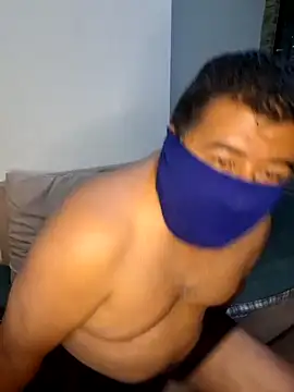 Calamaco07 online show from December 15, 2025, 5:46 am