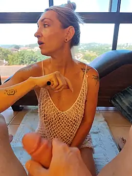 MissLMrJ online show from December 15, 2025, 7:14 am