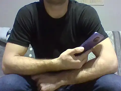 Snapshot of aroj95 chatting on February 9, 2026, 5:55 pm aroj95 online show from February 9, 2026, 5:55 pm