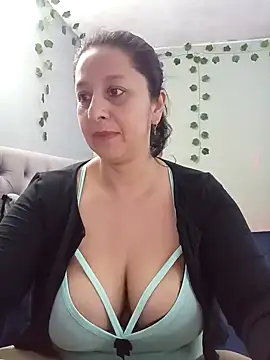 Snapshot of camilalatti chatting on December 7, 2024, 12:36 am camilalatti online show from December 7, 2024, 12:36 am