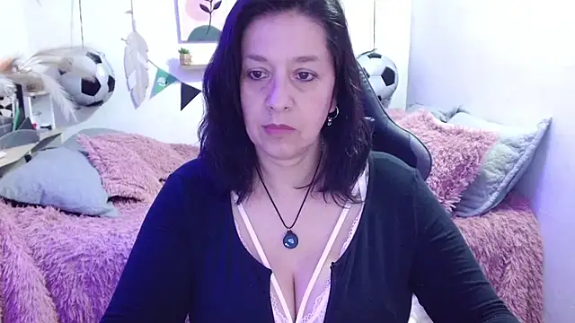 Snapshot of camilalatti chatting on June 21, 2026, 8:58 pm camilalatti online show from June 21, 2026, 8:58 pm