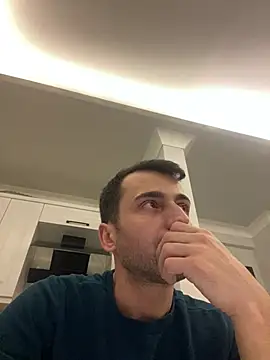 Emre-34 online show from February 25, 2026, 10:20 pm