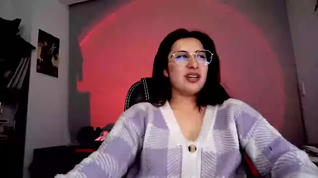 Snapshot of Scarlett_Sen chatting on November 4, 2025, 12:31 pm Scarlett Sen online show from November 4, 2025, 12:31 pm