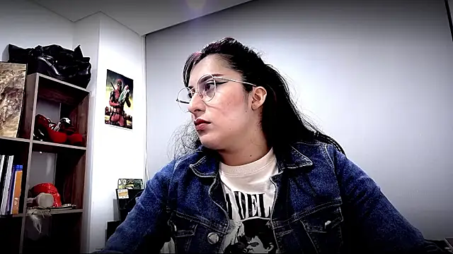 Snapshot of Scarlett_Sen chatting on March 6, 2026, 1:06 pm Scarlett Sen online show from March 6, 2026, 1:06 pm