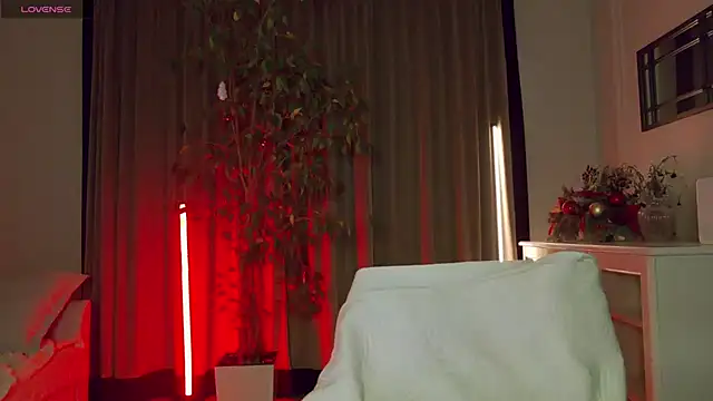 Snapshot of Your_Nicolett chatting on March 11, 2025, 4:19 am Your Nicolett online show from March 11, 2025, 4:19 am