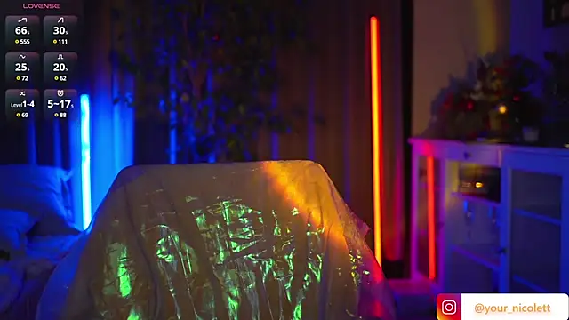 Snapshot of Your_Nicolett chatting on February 13, 2025, 4:43 am Your Nicolett online show from February 13, 2025, 4:43 am