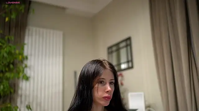 Snapshot of Your_Nicolett chatting on February 15, 2025, 7:06 pm Your Nicolett online show from February 15, 2025, 7:06 pm