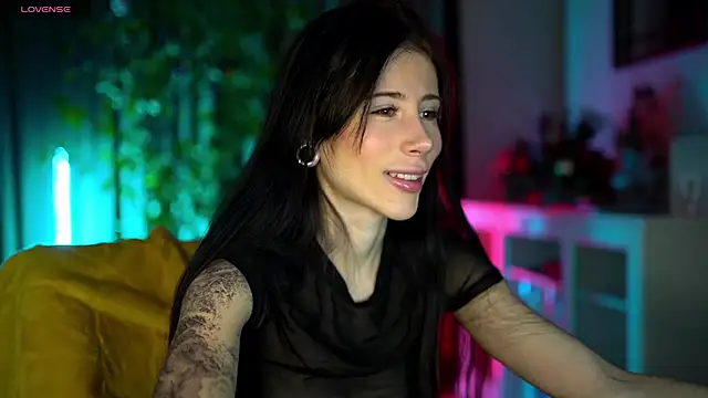 Snapshot of Your_Nicolett chatting on February 18, 2025, 2:16 am Your Nicolett online show from February 18, 2025, 2:16 am