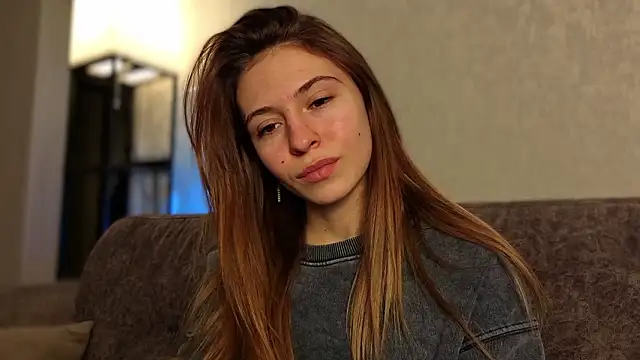 Snapshot of LovelyKatea chatting on February 5, 2026, 12:45 pm LovelyKatea online show from February 5, 2026, 12:45 pm