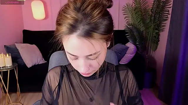 MilanaSugar online show from February 25, 2025, 1:53 pm