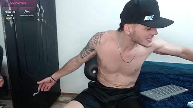 Snapshot of ramseesh chatting on April 12, 2026, 11:30 pm ramseesh online show from April 12, 2026, 11:30 pm