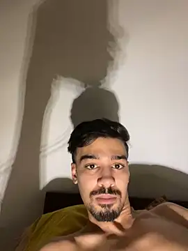 Snapshot of Hermanooooooo chatting on March 22, 2025, 5:28 am Hermanooooooo online show from March 22, 2025, 5:28 am