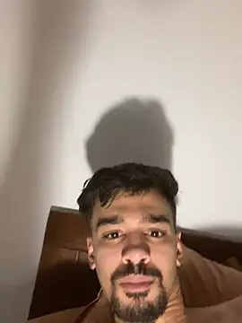 Snapshot of Hermanooooooo chatting on January 2, 2025, 5:35 am Hermanooooooo online show from January 2, 2025, 5:35 am