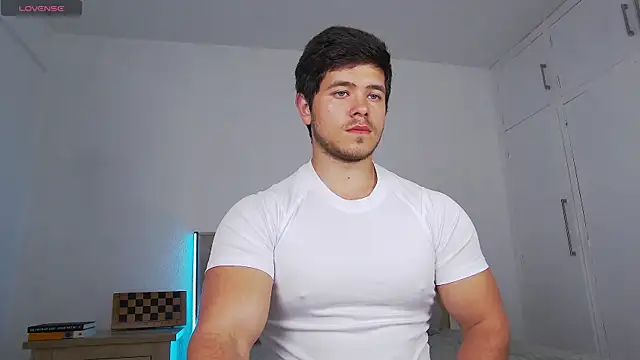 Arilas  online show from April 5, 2026, 7:04 am