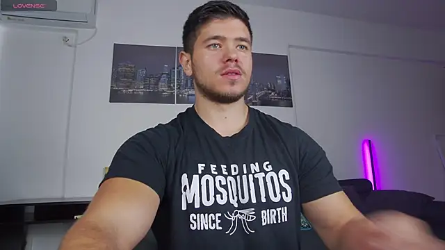 Arilas  online show from November 9, 2025, 7:23 am