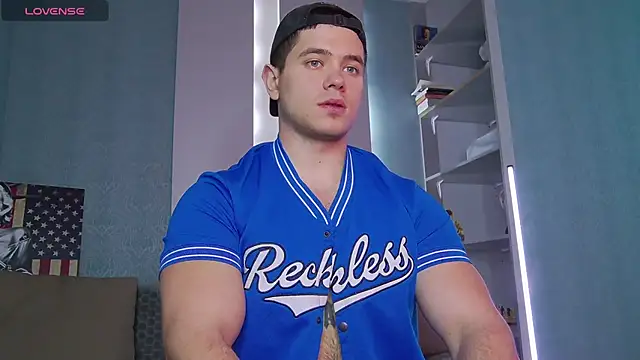 Arilas  online show from March 2, 2025, 7:32 am