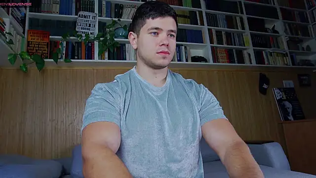 Arilas  online show from September 28, 2025, 6:42 am