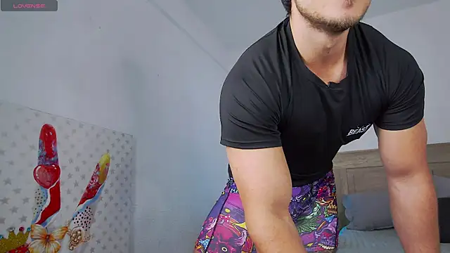 Arilas  online show from April 4, 2026, 7:15 am