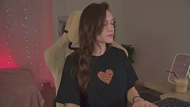 JennyDens online show from January 14, 2026, 6:33 pm