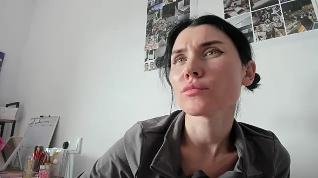 Cameron diazz online show from February 11, 2026, 1:55 pm