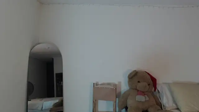 Snapshot of ValienteGirl_ chatting on February 28, 2026, 2:22 am ValienteGirl online show from February 28, 2026, 2:22 am