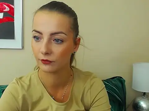 Snapshot of NatalieSexy chatting on October 29, 2025, 7:18 am NatalieSexy online show from October 29, 2025, 7:18 am