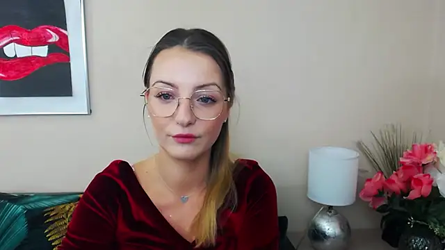 Snapshot of NatalieSexy chatting on February 6, 2025, 7:24 am NatalieSexy online show from February 6, 2025, 7:24 am
