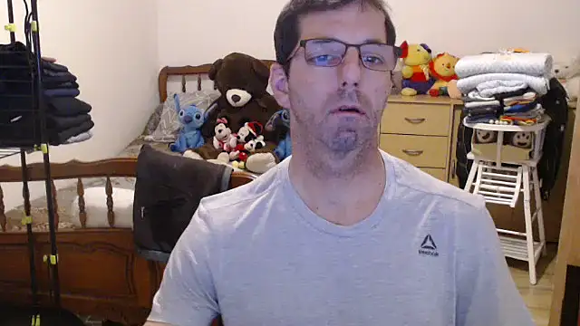 Snapshot of steph19x5 chatting on February 17, 2026, 6:27 pm steph19x5 online show from February 17, 2026, 6:27 pm