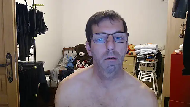 Snapshot of steph19x5 chatting on February 16, 2026, 6:28 pm steph19x5 online show from February 16, 2026, 6:28 pm