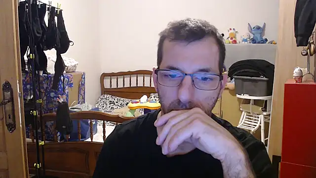 Snapshot of steph19x5 chatting on December 15, 2025, 7:14 am steph19x5 online show from December 15, 2025, 7:14 am