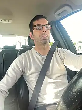 Snapshot of steph19x5 chatting on January 18, 2026, 1:36 pm steph19x5 online show from January 18, 2026, 1:36 pm