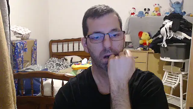 Snapshot of steph19x5 chatting on December 19, 2025, 7:00 am steph19x5 online show from December 19, 2025, 7:00 am