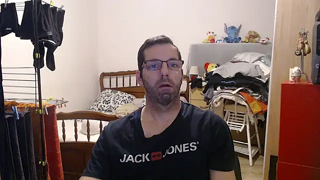 Snapshot of steph19x5 chatting on January 15, 2026, 6:50 am steph19x5 online show from January 15, 2026, 6:50 am