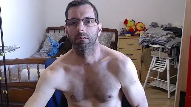 Snapshot of steph19x5 chatting on March 8, 2026, 10:07 am steph19x5 online show from March 8, 2026, 10:07 am