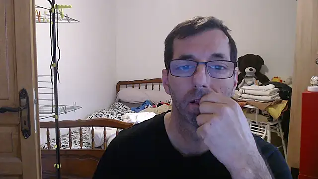 Snapshot of steph19x5 chatting on February 1, 2026, 10:02 am steph19x5 online show from February 1, 2026, 10:02 am