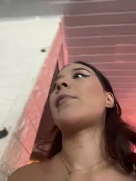 Little Amber6 online show from February 13, 2025, 9:17 pm