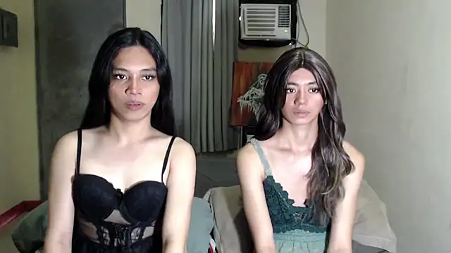 Snapshot of Urworldclasstrans chatting on November 20, 2025, 4:13 am Urworldclasstrans online show from November 20, 2025, 4:13 am