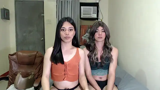 Snapshot of Urworldclasstrans chatting on March 10, 2025, 2:37 pm Urworldclasstrans online show from March 10, 2025, 2:37 pm