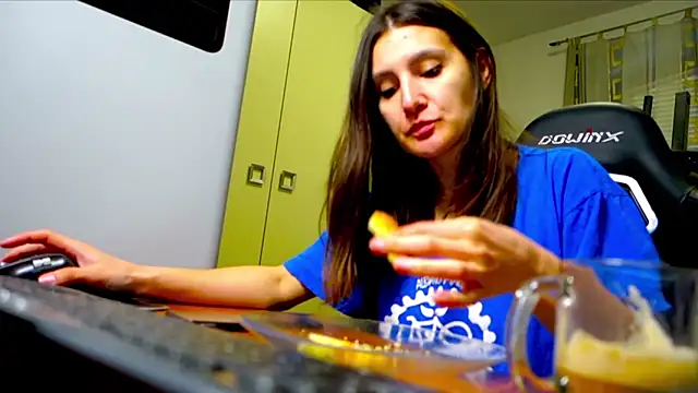 GodlyTheia online show from March 21, 2026, 12:09 pm