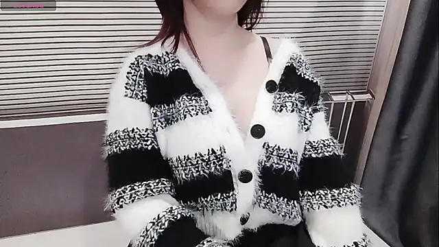 pelue online show from March 12, 2026, 1:33 am