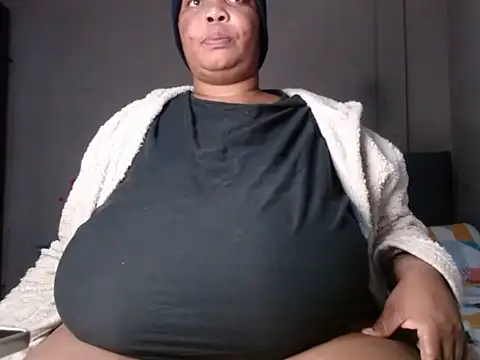 Snapshot of Lovelyboobs01 chatting on May 6, 2026, 4:11 pm Lovelyboobs01 online show from May 6, 2026, 4:11 pm