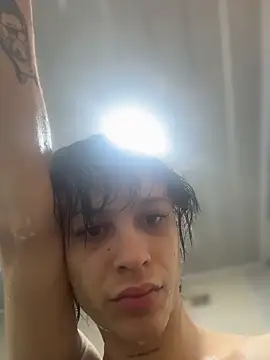 stormytt  online show from September 29, 2025, 12:22 pm