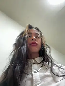 stormytt  online show from February 7, 2025, 10:09 pm