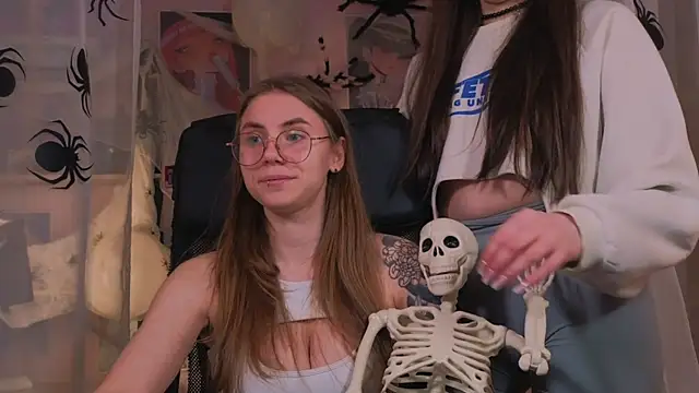  AnnaStark  online show from October 31, 2025, 8:16 pm