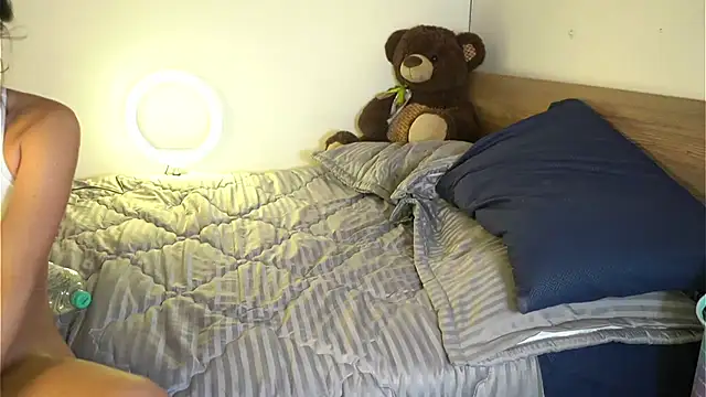 Irina Grant online show from February 21, 2025, 1:55 am