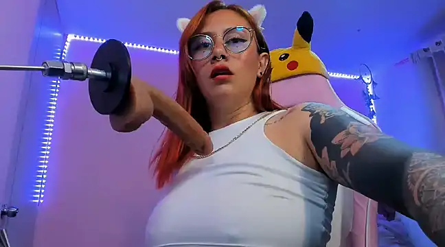 Luna Paris  online show from March 18, 2025, 4:39 pm